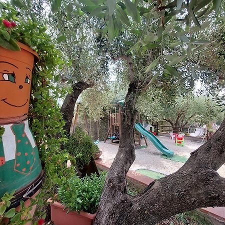 Parco Esmeralda - Family Residence E Breakfast Марина ди Камерота Екстериор снимка